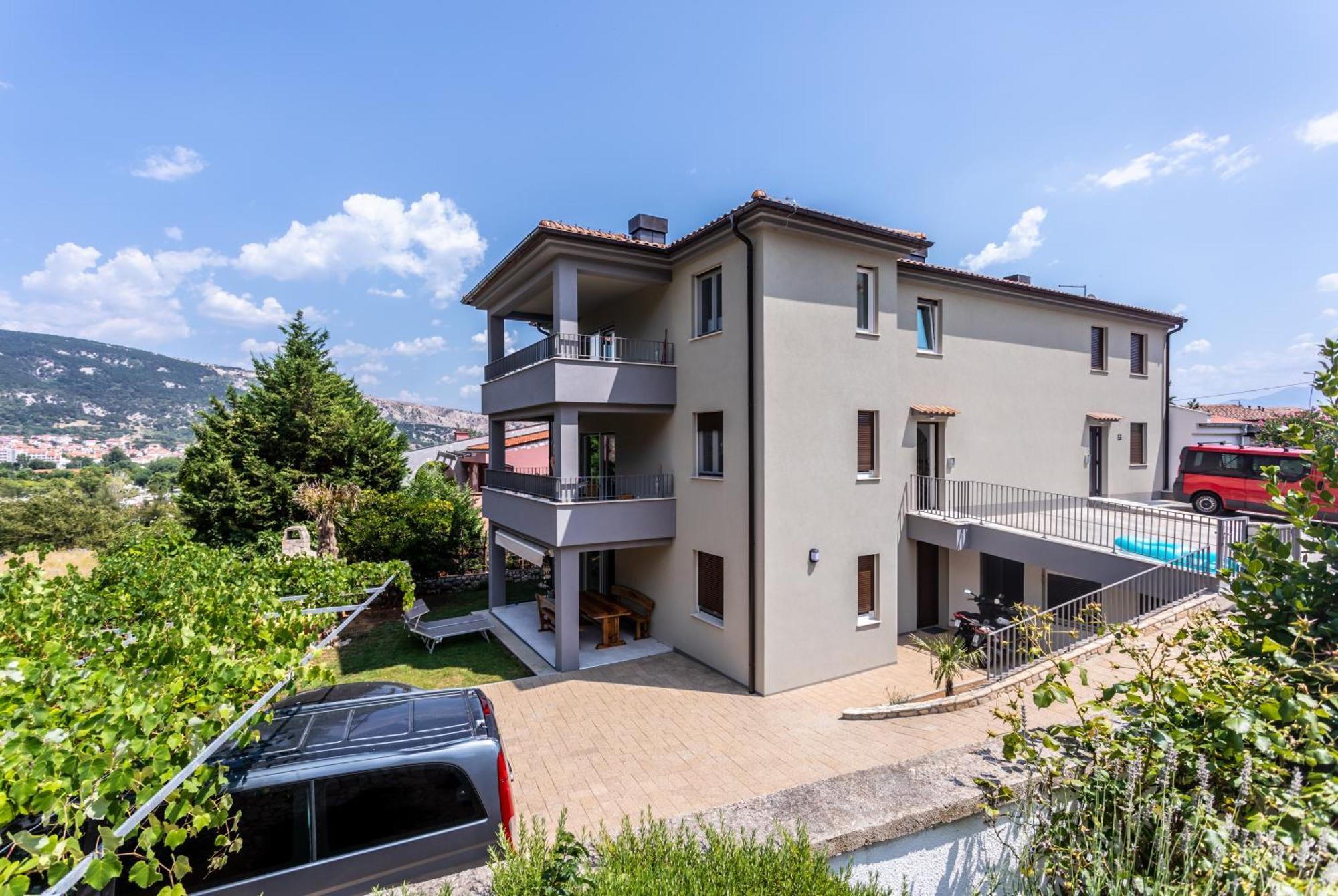 Apartments Vugrinec With Terrace Башка Экстерьер фото